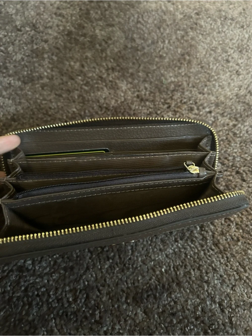 Gucci GG Supreme Canvas Zip Wallet in Brown with Green and Red Web - Picture 5 of 5